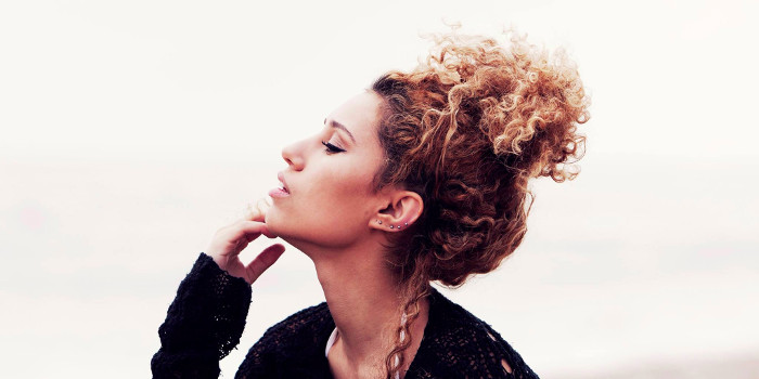 Raye - Welcome to the Winter (review)